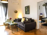 Недвижимость Трехкомнатная квартира в Центре: 1