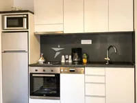 Недвижимость Трехкомнатная квартира в Центре: 11