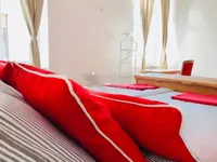 Недвижимость Трехкомнатная квартира в Центре: 19