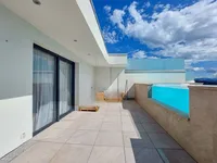 Недвижимость Многоквартирный дом Побри: 2