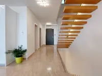 Недвижимость Многоквартирный дом Побри: 13