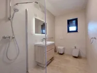 Недвижимость Многоквартирный дом Побри: 24