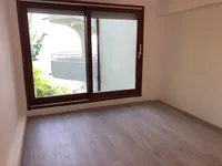 Недвижимость Трёхкомнатная квартира, Центр: 8