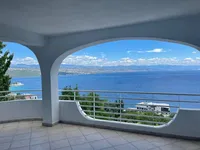 Недвижимость Трёхкомнатная квартира, Центр: 18