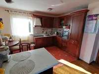 Недвижимость Трехкомнатная квартира Ичичи: 2