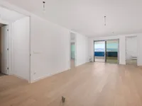 Недвижимость Трехкомнатная квартира Центр: 5