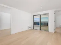 Недвижимость Трехкомнатная квартира Центр: 9