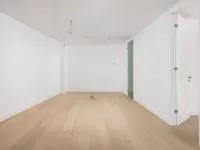 Недвижимость Трехкомнатная квартира Центр: 21