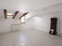 Недвижимость Четырехкомнатная квартира, Центр, Опатия: 1