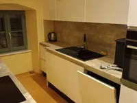 Недвижимость Трехкомнатная квартира в центре: 6