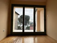 Недвижимость Трехкомнатная квартира в центре: 14