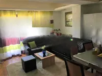 Недвижимость Многоквартирный дом Вепринац: 4