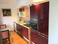 Недвижимость Многоквартирный дом Вепринац: 5