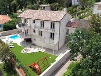 Недвижимость Семейный Дом Ика, Опатия: 1