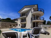 Недвижимость Семейный Дом Ика, Опатия: 4