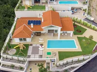 Недвижимость Семейный дом в Вепринаце: 2