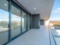 Недвижимость Четырехкомнатная Квартира Центр: 18