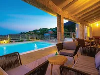 Недвижимость Дом в Вепринац, Опатия: 22