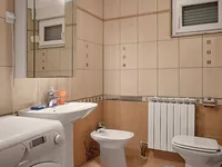 Недвижимость Трёхкомнатная квартира, Центр: 14