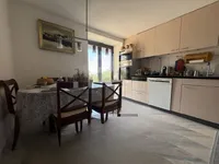 Недвижимость Двухкомнатная квартира Запад: 3