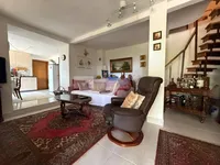 Недвижимость Двухкомнатная квартира Запад: 7