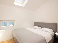 Недвижимость Трехкомнатная квартира в Центре: 12