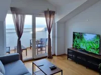 Недвижимость Трехкомнатная квартира Побри: 1