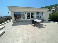 Недвижимость Четырёхкомнатная квартира в центре Опатии: 25