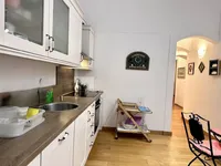 Недвижимость Трёхкомнатная квартира в центре: 13