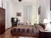 Недвижимость Трёхкомнатная квартира в центре: 14