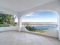Недвижимость Семейный дом 561 м², центр: 1