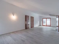 Недвижимость Семейный дом 561 м², центр: 8