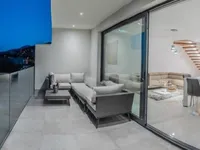 Недвижимость Многоквартирный дом в Опатии: 26