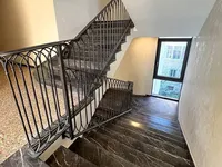 Недвижимость Трехкомнатная квартира в центре: 14