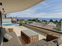 Недвижимость Четырехкомнатная квартира Центр: 1