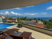 Недвижимость Четырехкомнатная квартира Центр: 4