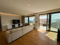 Недвижимость Четырехкомнатная квартира Центр: 23