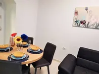 Недвижимость Двухкомнатная квартира, Центр: 6