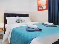 Недвижимость Двухкомнатная квартира, Центр: 8