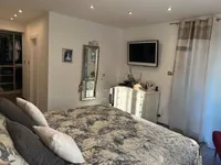 Недвижимость Многоквартирный дом Побри: 5