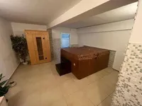 Недвижимость Многоквартирный дом Побри: 12