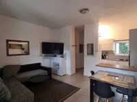 Недвижимость Трёхкомнатная квартира в Оприче: 6