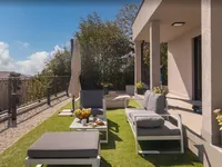 Недвижимость Дом семейный 1224 м² в Центре: 23