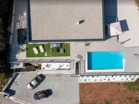 Недвижимость Дом семейный 1224 м² в Центре: 25