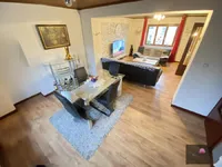 Недвижимость House for sale in Niederfeulen: 2