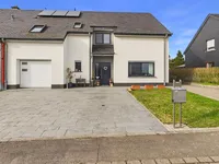 Недвижимость House 4 bedrooms for sale in Noertrange: 1