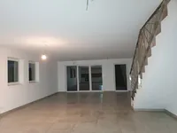 Недвижимость Semi-detached house 4 bedrooms for sale in Neunhausen: 3