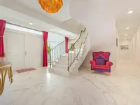 Недвижимость House 5 bedrooms for sale in Strassen: 5