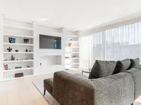 Недвижимость Apartment 6 rooms: 1