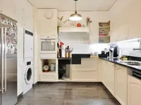 Недвижимость Apartment 5 rooms: 3